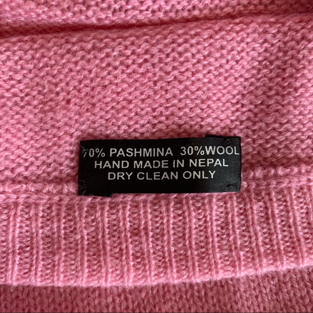 Pink Pashmina Wool Cowl Scarf - Picture 3 of 3